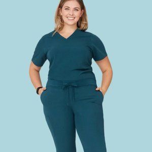 💙CARIBBEAN BLUE MANDALA SCRUBS SET! HIGH WAIST JOGGERS, SIX POCKET TOP